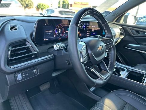 Certified 2026 Chevrolet Traverse High Country FWD image 12