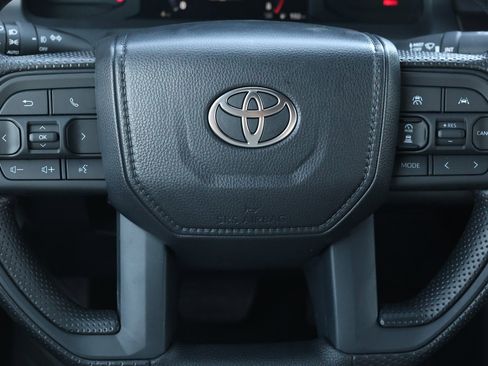 New 2025 Toyota Tacoma SR5 image 18