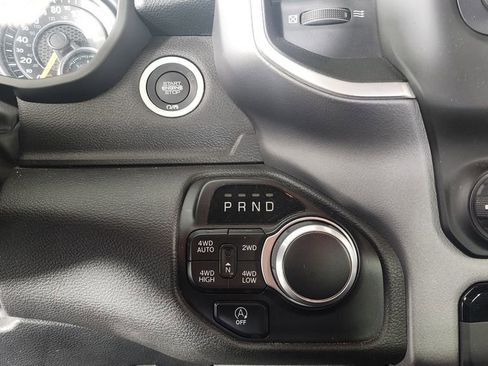 Used 2022 RAM 1500 Big Horn AWD/4WD image 16