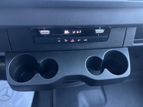 Used 2024 Mercedes-Benz Sprinter 3500 image 37