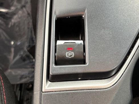 Used 2024 Subaru Impreza 2.0i Sport image 34