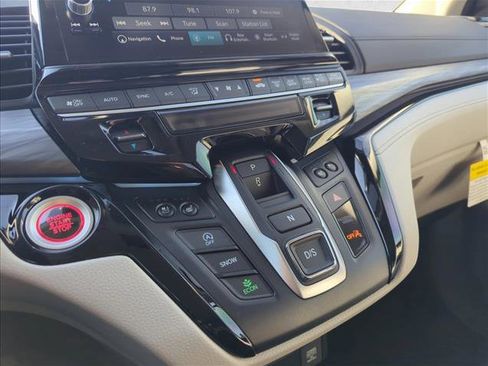 New 2026 Honda Odyssey Elite image 17
