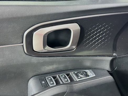 Used 2021 Kia Sorento LX image 21