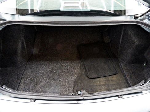 Used 2006 Chrysler 300 RWD image 13