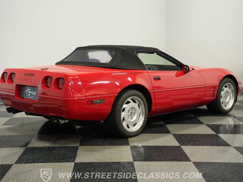 Used 1991 Chevrolet Corvette Convertible image 12