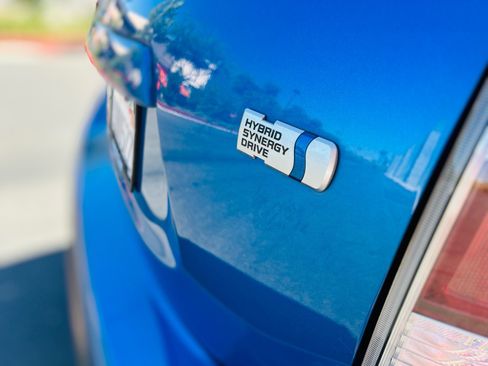 Used 2017 Toyota Prius C Two FWD image 8