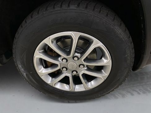 Used 2014 Jeep Grand Cherokee Limited AWD/4WD image 17