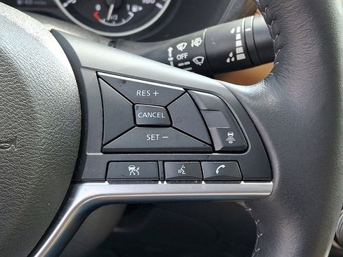 Used 2023 Nissan Sentra SV w/ SV Premium Package FWD image 23