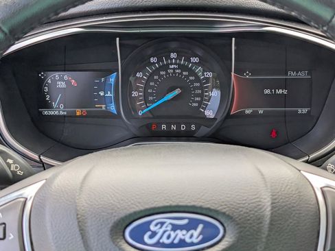 Used 2018 Ford Fusion Titanium AWD/4WD image 23