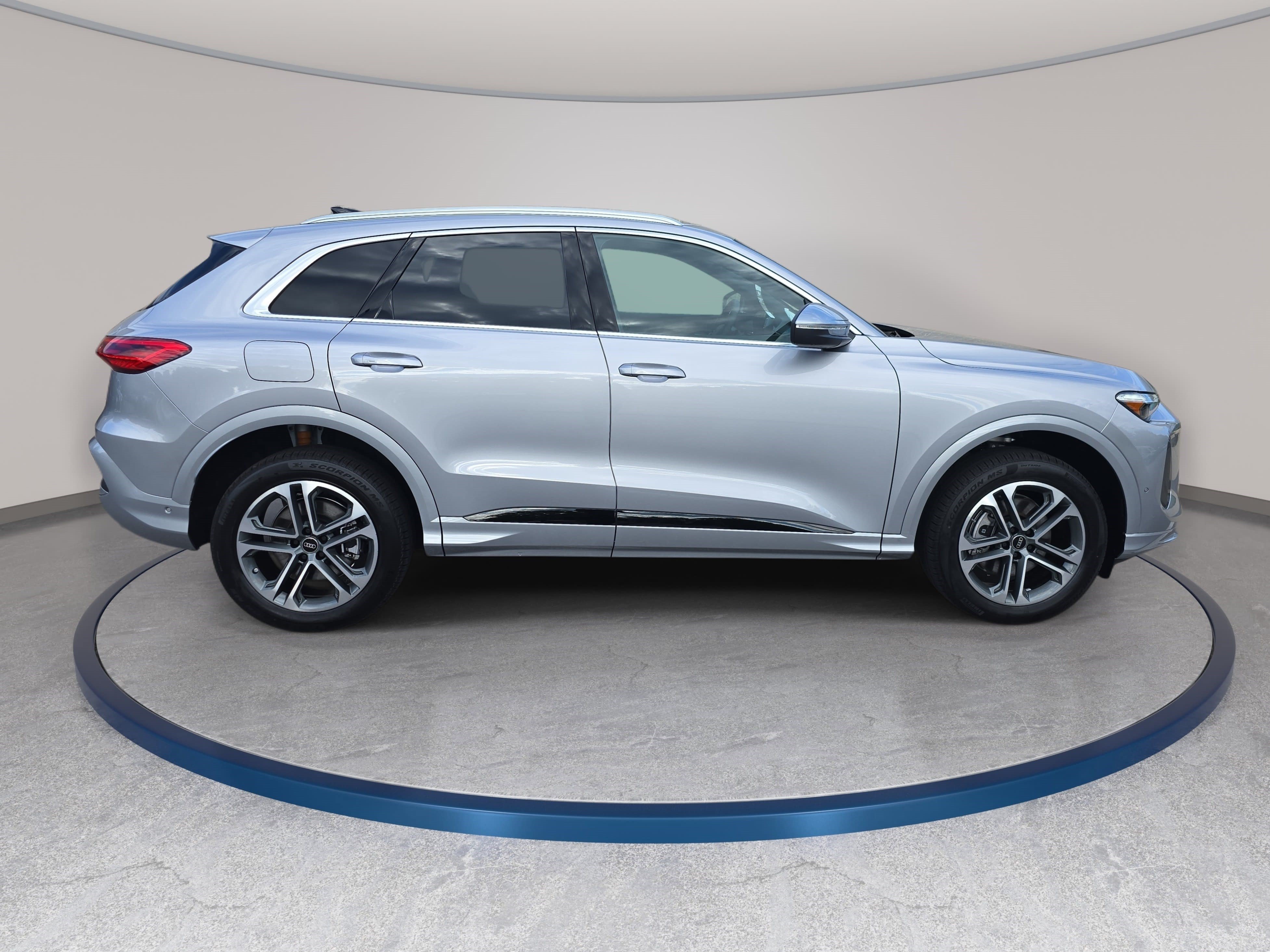 New 2026 Audi Q5 Premium Plus AWD/4WD image 4