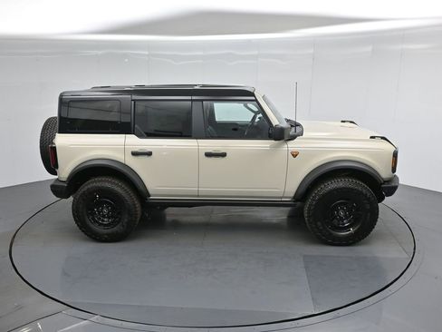 New 2026 Ford Bronco Badlands image 37