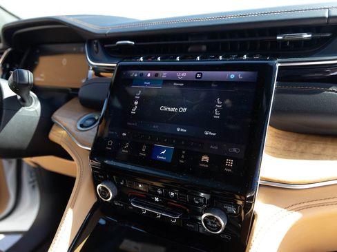 Used 2022 Jeep Grand Cherokee Summit image 30