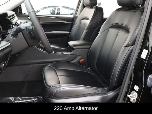 Used 2023 Jeep Grand Cherokee L Limited w/ Trailer Tow Group (B) image 10