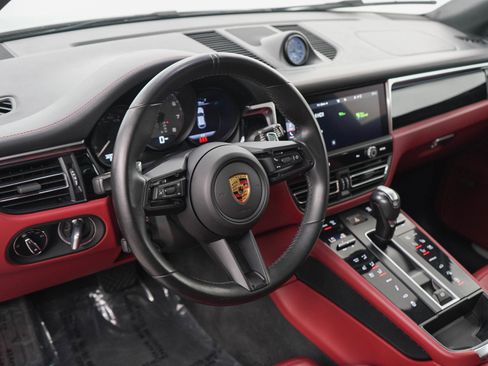 Used 2023 Porsche Macan S AWD/4WD image 21