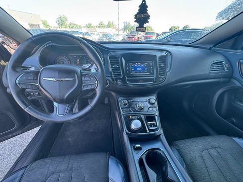 Used 2016 Chrysler 200 S w/ Comfort Group AWD/4WD image 18