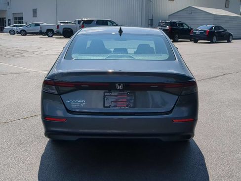 Used 2023 Honda Accord EX image 7