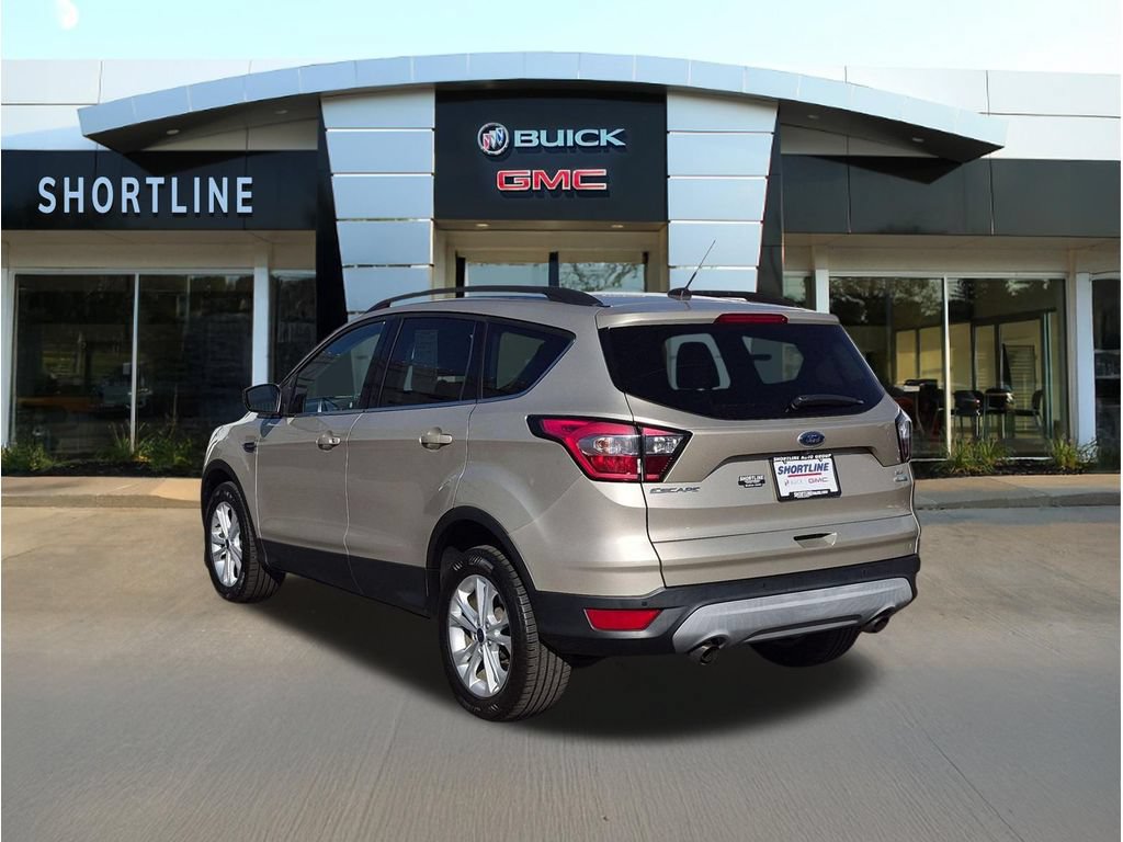 Used 2017 Ford Escape SE w/ Equipment Group 201A AWD/4WD image 5
