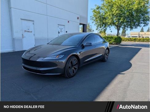 Used 2025 Tesla Model 3 Long Range RWD image 1
