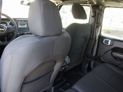 Used 2023 Jeep Wrangler Unlimited image 38