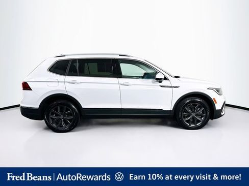 Used 2022 Volkswagen Tiguan SE AWD/4WD image 10