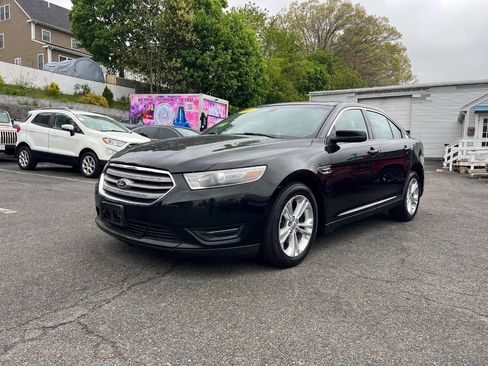 Used 2014 Ford Taurus SEL w/ Equipment Group 201A FWD image 11