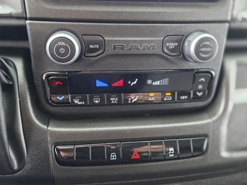 Used 2025 RAM ProMaster 2500 w/ U-Haul Equipment Group FWD image 24
