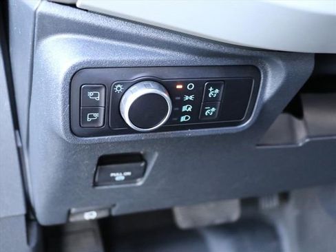 Used 2023 Ford Bronco Badlands image 30