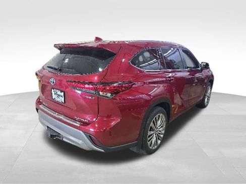 Used 2021 Toyota Highlander Platinum AWD/4WD image 6