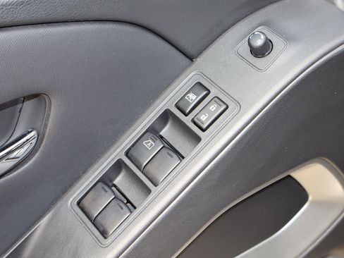 Used 2023 Nissan Frontier SV w/ SV Premium Package RWD image 22