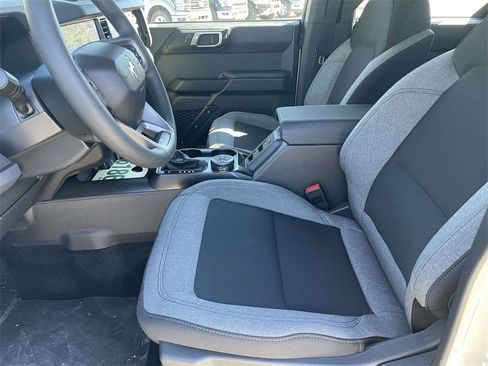 New 2025 Ford Bronco 4-Door w/ Sasquatch Package image 13