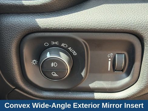 Used 2023 RAM 1500 Big Horn AWD/4WD image 19