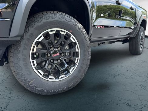 New 2026 GMC Canyon AT4 w/ Technology Plus Package AWD/4WD image 2
