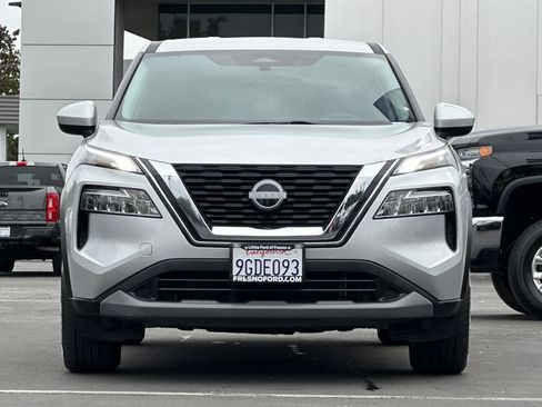 Used 2023 Nissan Rogue SV image 11