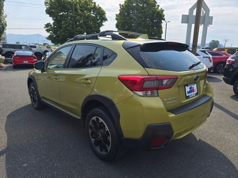 Used 2022 Subaru Crosstrek 2.0i Premium w/ Moonroof Package image 6