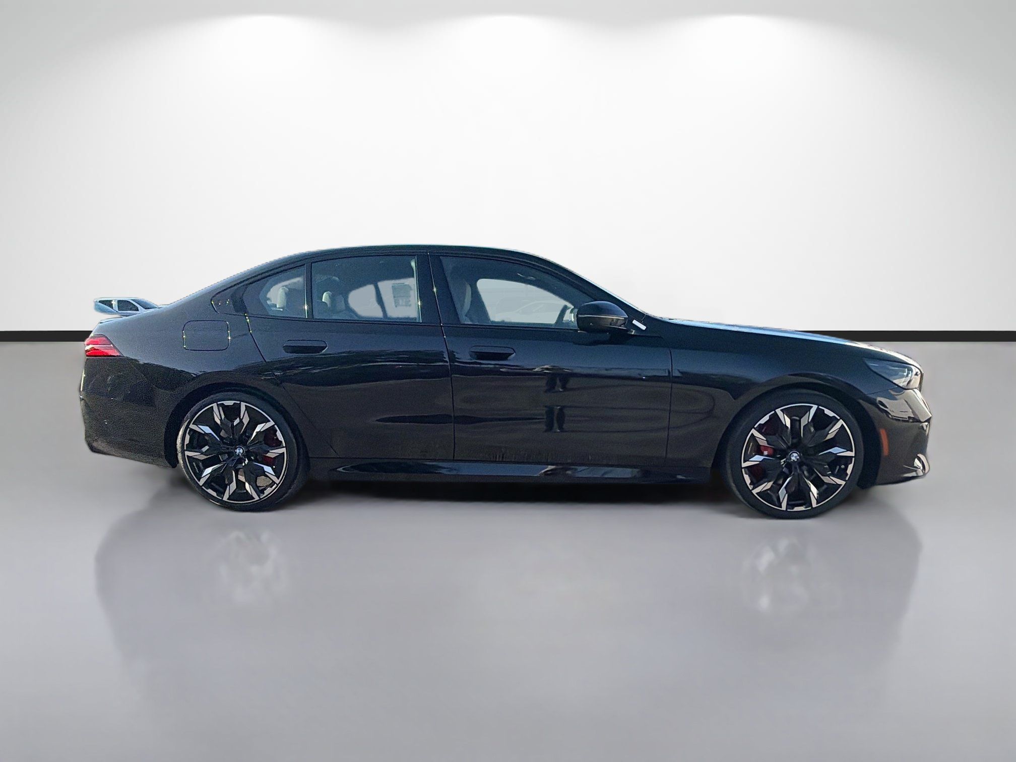 New 2027 BMW 540i xDrive w/ M Sport Package AWD/4WD image 2