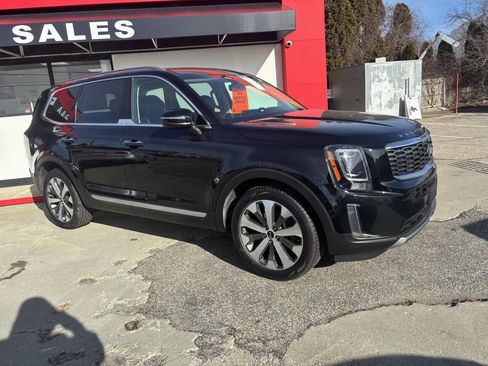 Used 2021 Kia Telluride S image 4