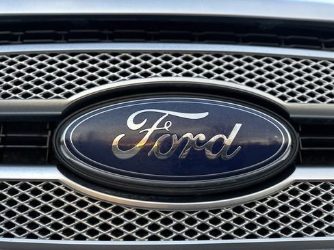 Used 2016 Ford F350 Platinum w/ Snow Plow Prep Package image 14