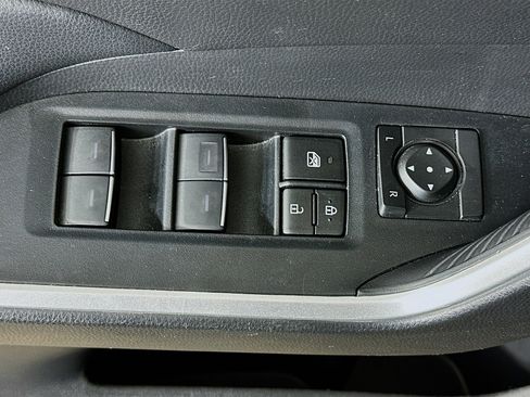 Used 2023 Toyota RAV4 XLE w/ Convenience Package image 15