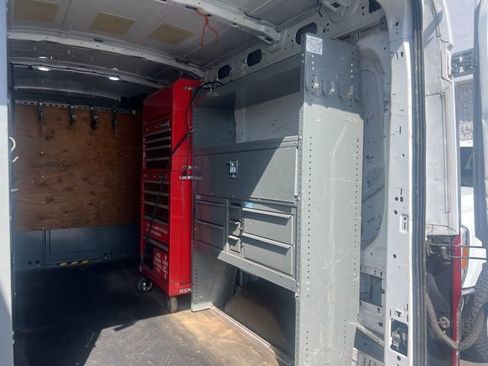 Used 2021 Ford Transit 250 Medium Roof image 10