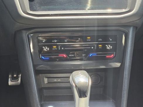 Certified 2023 Volkswagen Tiguan SE R-Line FWD image 18