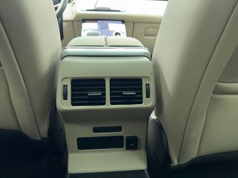 Used 2023 Land Rover Range Rover Velar R-Dynamic S image 20