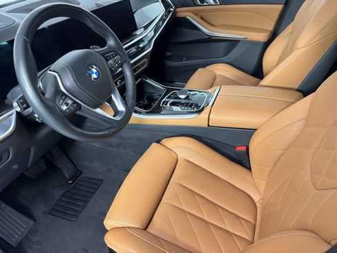 Certified 2024 BMW X5 xDrive40i w/ Premium Package image 14