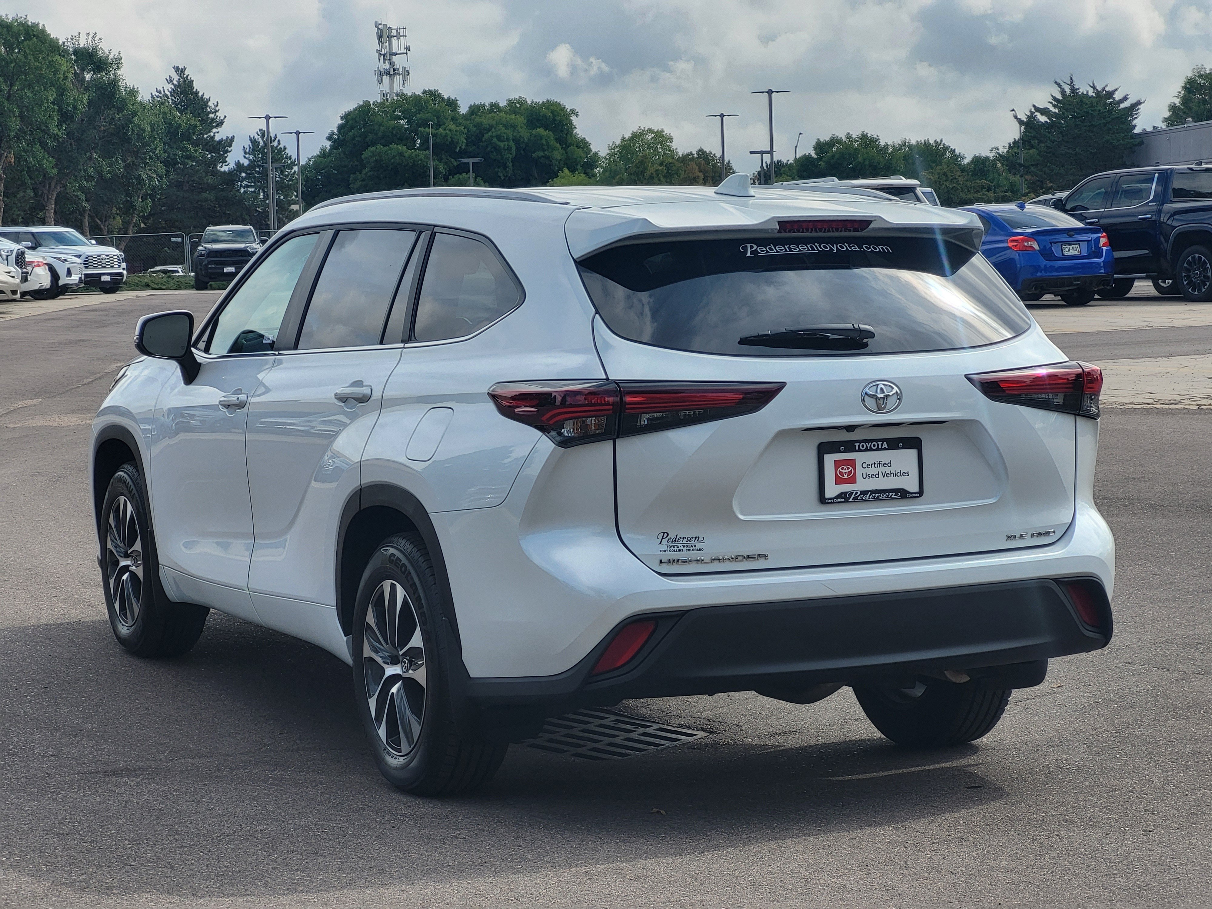 Certified 2026 Toyota Highlander XLE AWD/4WD image 3
