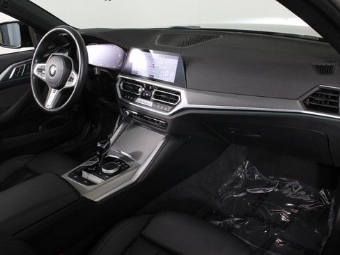 Used 2023 BMW M440i Convertible w/ Premium Package image 10