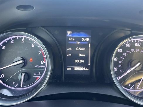 Used 2019 Toyota Camry SE image 17