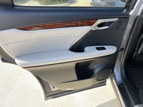 Used 2018 Lexus RX 350L FWD w/ Premium Package image 21