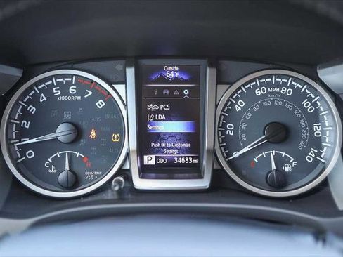 Certified 2022 Toyota Tacoma SR5 RWD image 22