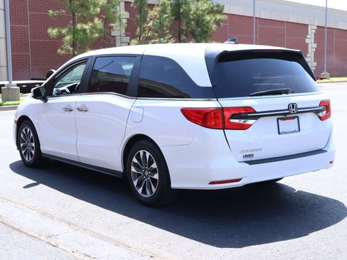 Used 2024 Honda Odyssey EX-L image 8