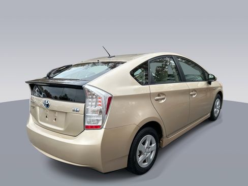 Used 2011 Toyota Prius Two image 3