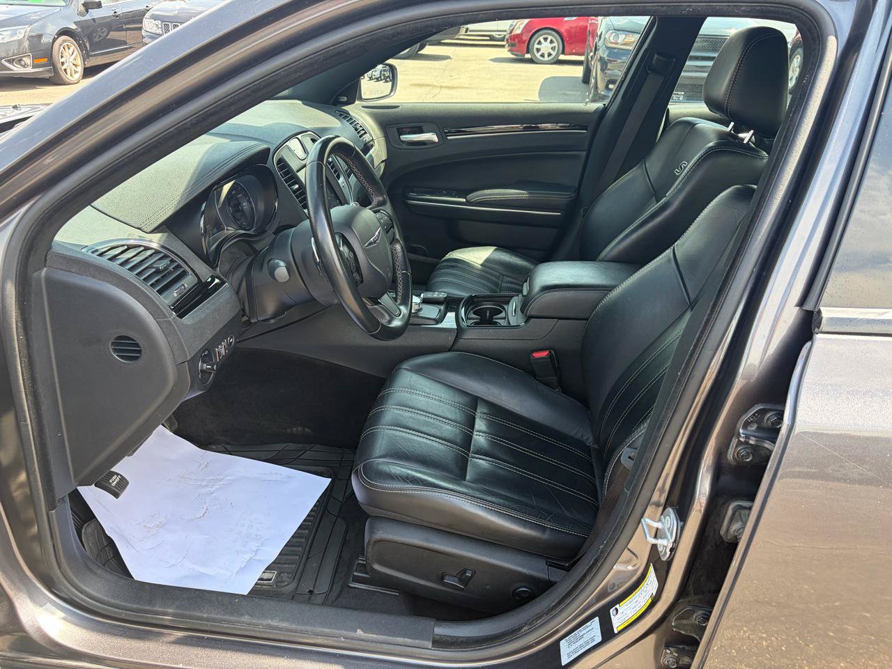 Used 2018 Chrysler 300 S w/ 300S Premium Group AWD/4WD image 7